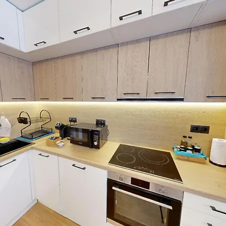 в център 5 Corners *