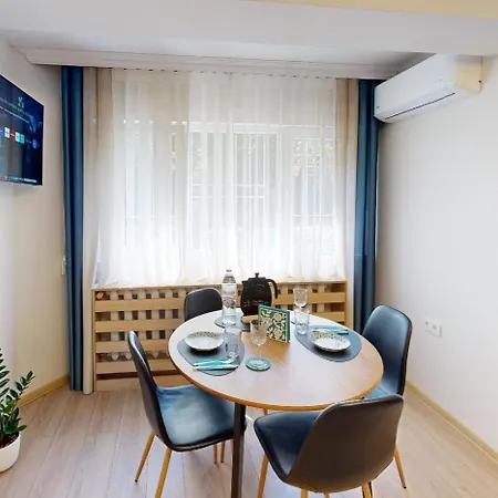 в център 5 Corners Apartament Sofia
