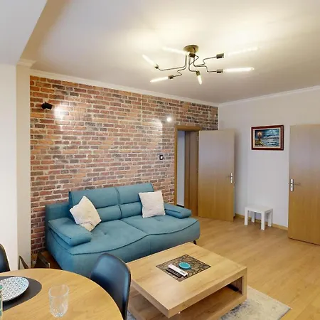 в център 5 Corners Apartament